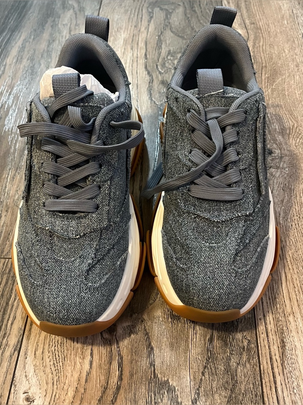 Women’s Gray Casual Knit Sneakers with Gum Sole